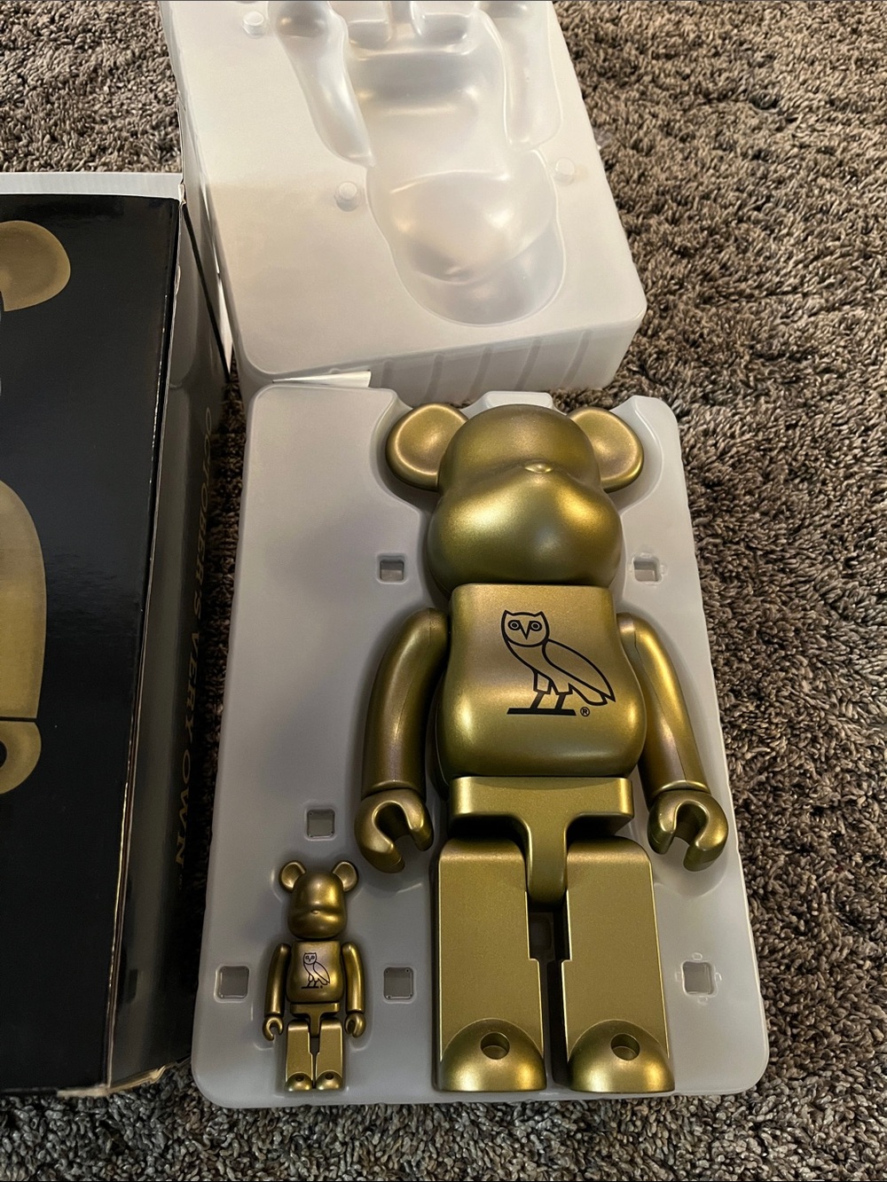 OVO Medicom October’s Very Own. Gold. Bear Brick 100% and 400%. New in box. - Picture 3 of 9